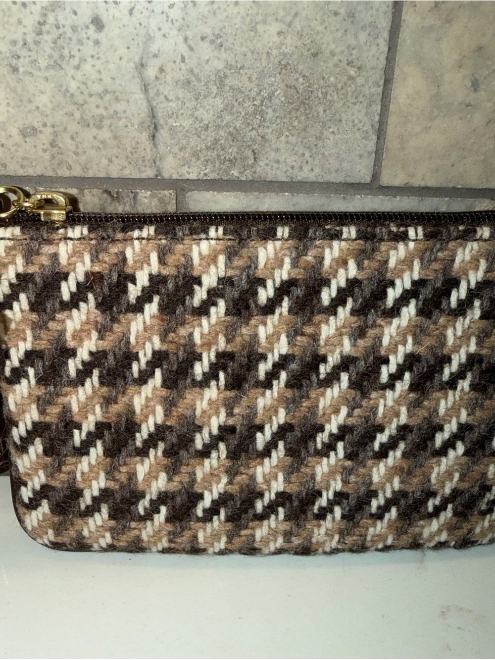 Rare New Old Stock with tag Coach Hamilton Houndstooth Wristlt